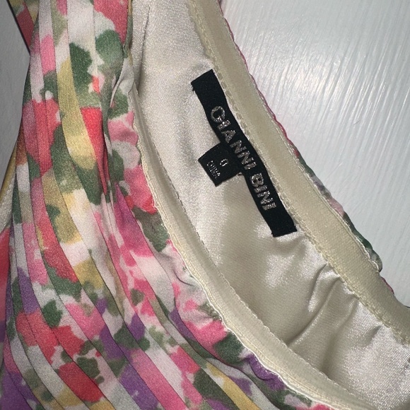 Gianni Bibi - Floral Dress - Picture 4 of 6